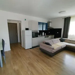 Tina Apartamento
