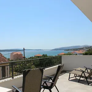Apartment Luce, Trogir
