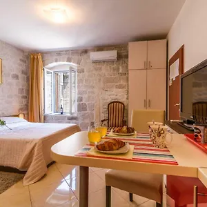 Dora -free Parking Apartamento